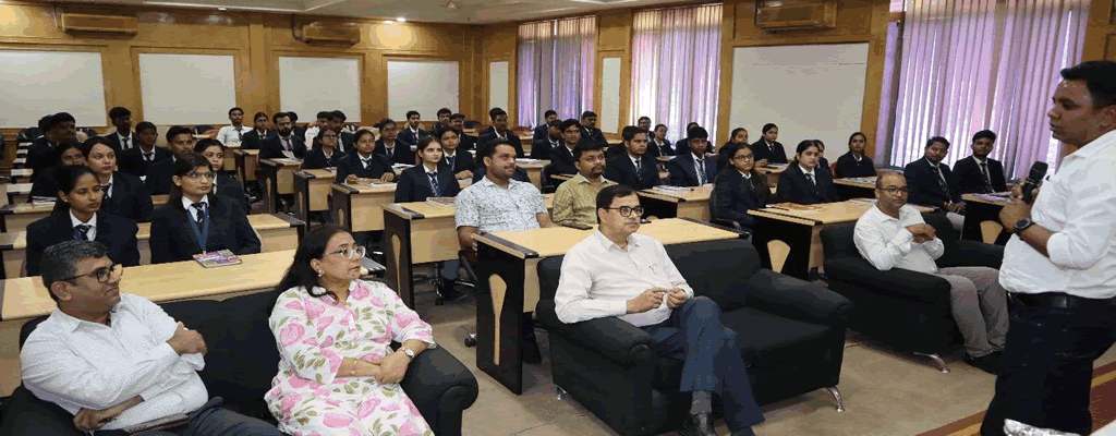 MBA III Semester – Finance Specialization students on the theme